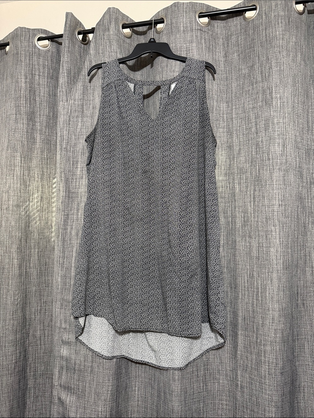 Old Navy Black and White Sleeveless Tunic Dress